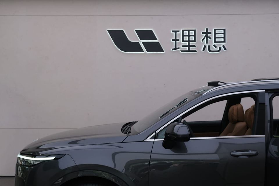 理想开放电池开发：电芯设计自研，制造按标准外包